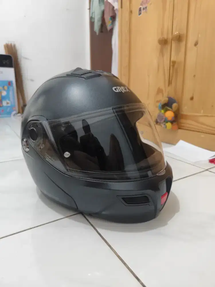 Helm Grex modular dari italy