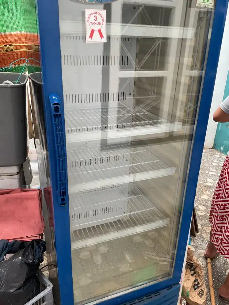 Showcase Daimitsu Bekas