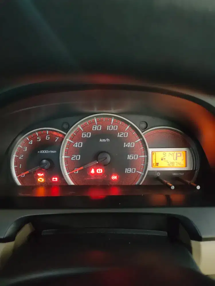 AVANZA 2014 G/AT PUTIH KM 72.000