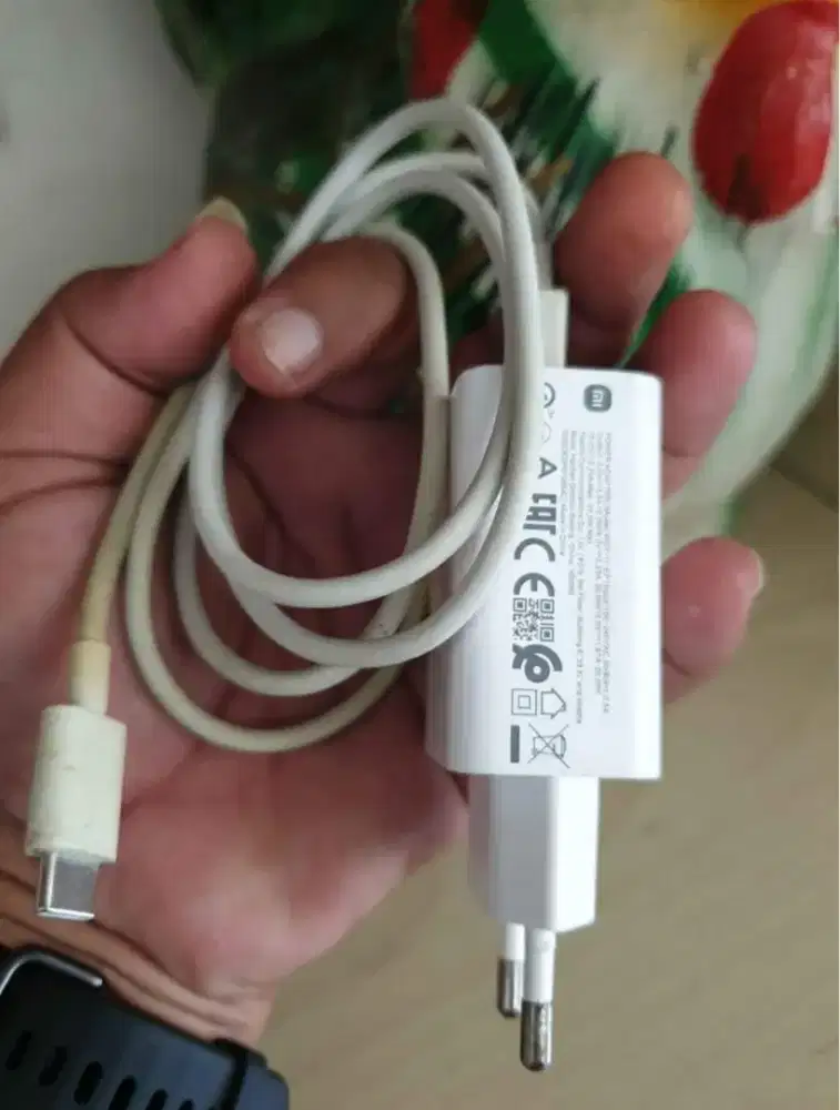 Charger ori xiaomi bawaan note 9 22, 5 watt