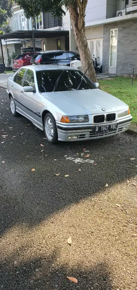 Bmw e36 318i silver