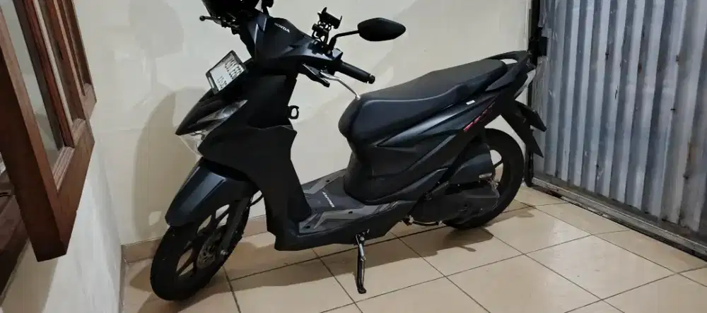 Beat Hitam Smartkey 2025