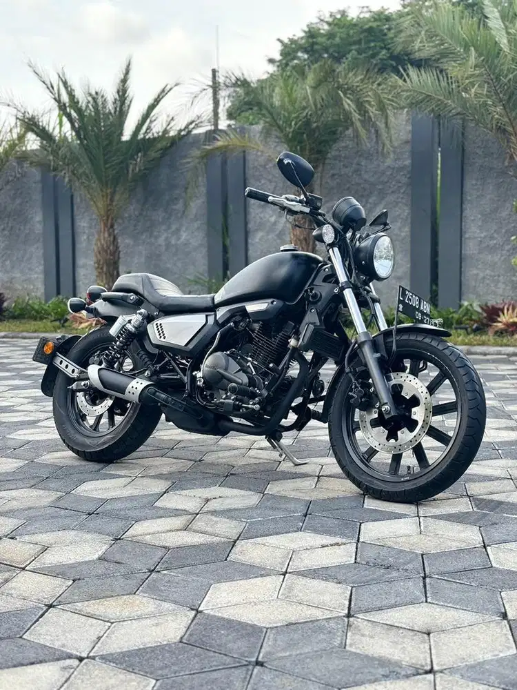 Benelli Motobi Evo 200 thn 2022 Odo 8rb Hitam Doff Koko Motor