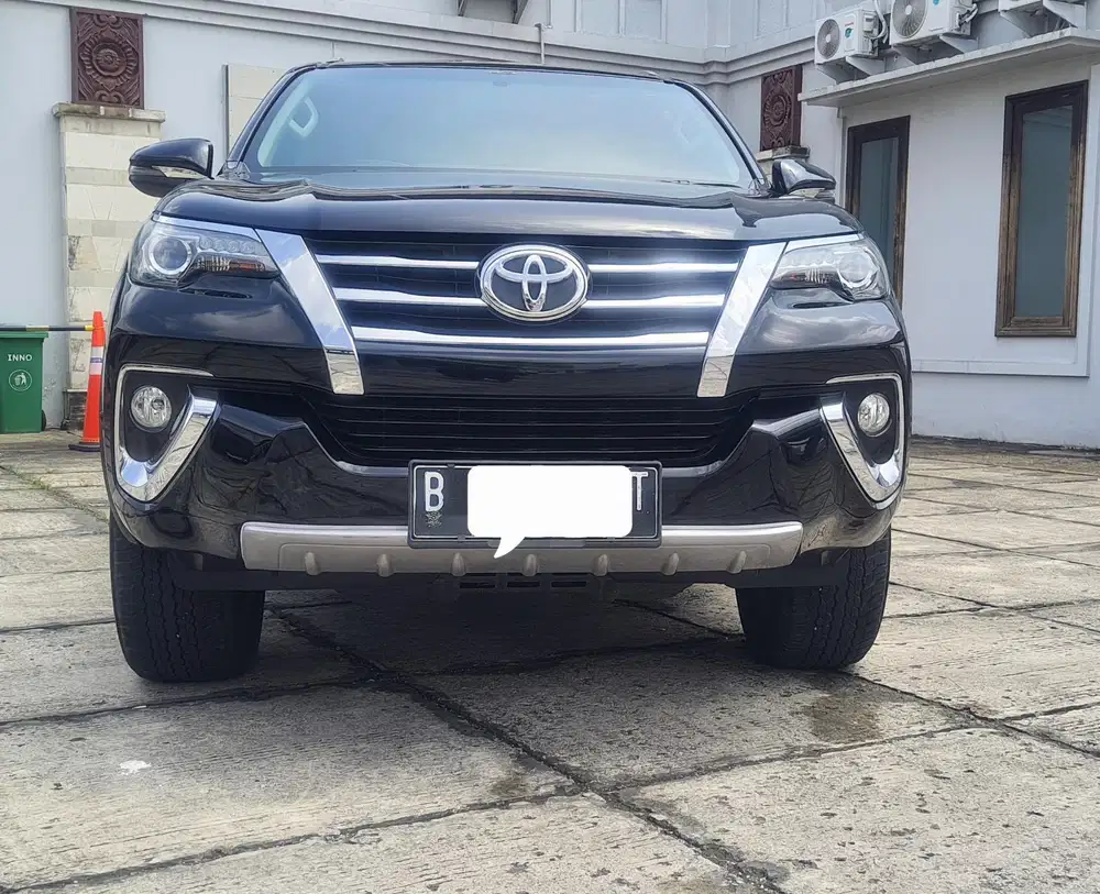 Toyota Fortuner 2.4 VRZ [4×2] Diesel AT
Nik 2018