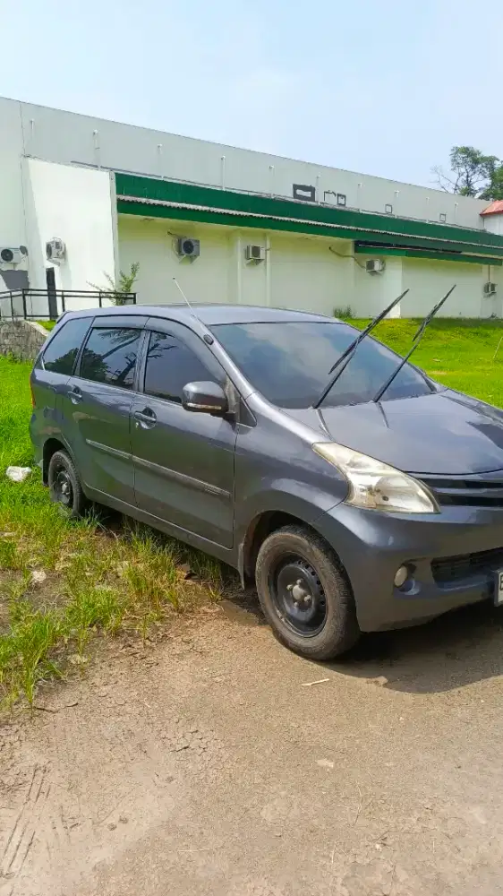 Daihatsu Xenia x 1.3 MT 2015