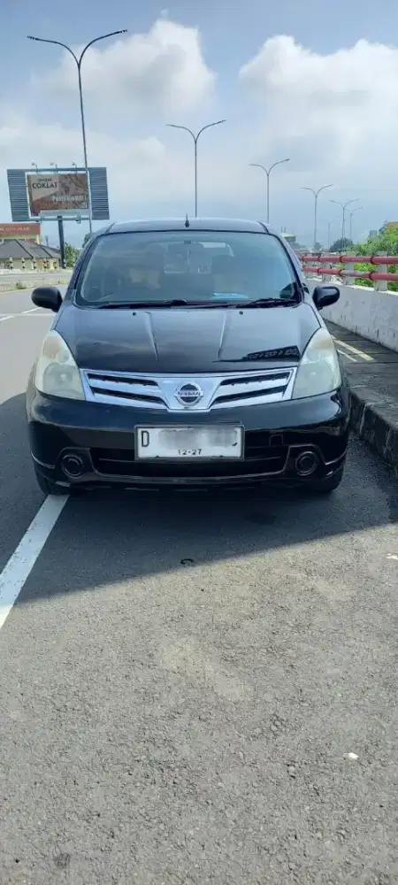 Nissan Grand livina 2012 Bensin