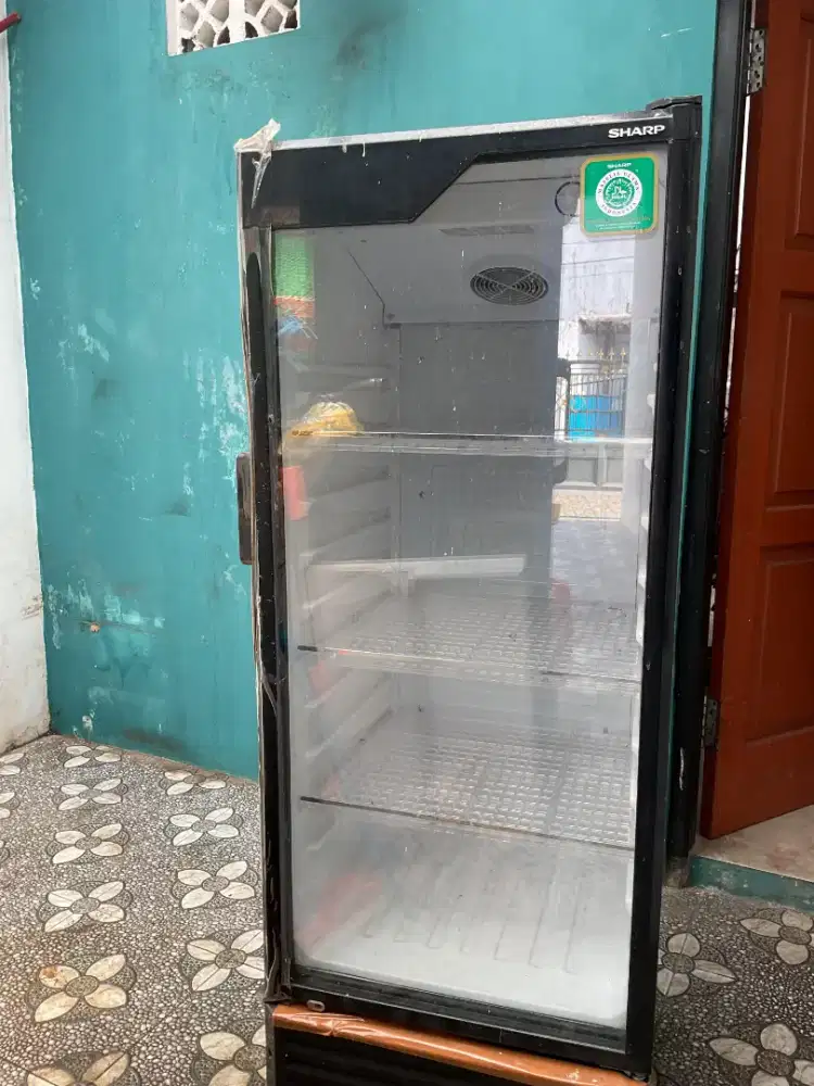 Showcase Bekas 3 Rak