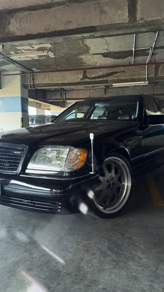 Mercedes Benz W140 S320L