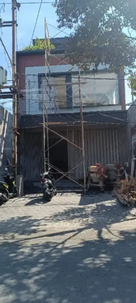 Dijual Ruko dengan Rooftop Manukan Tengah