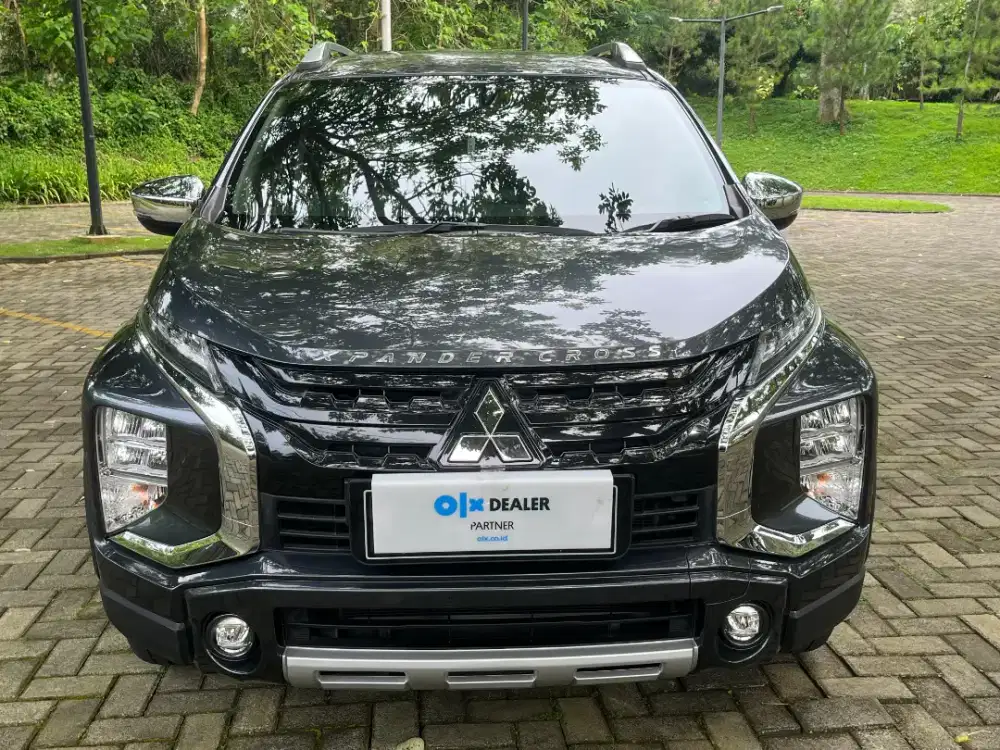 DP 39Jt! XPANDER CROSS AT PREMIUM 2021 Like New