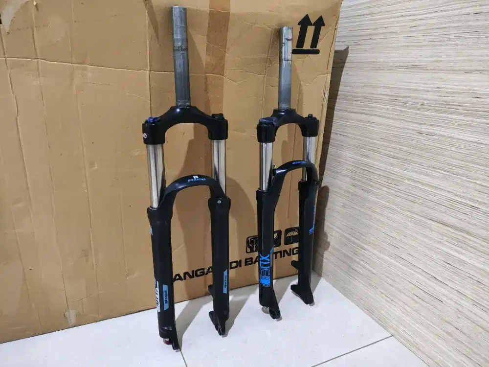Fork 27,5 suntour xcr32 xcm30
