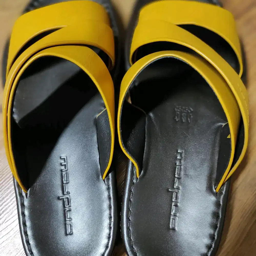 Andrew SANDAL PRIA TERBARU ORIGINAL SENDAL CASUAL KULIT BRANDED KUNING