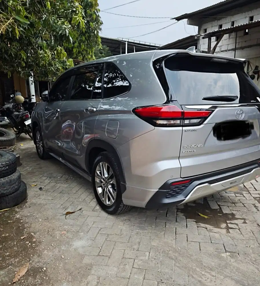 Toyota Kijang Innova 2023 Bensin