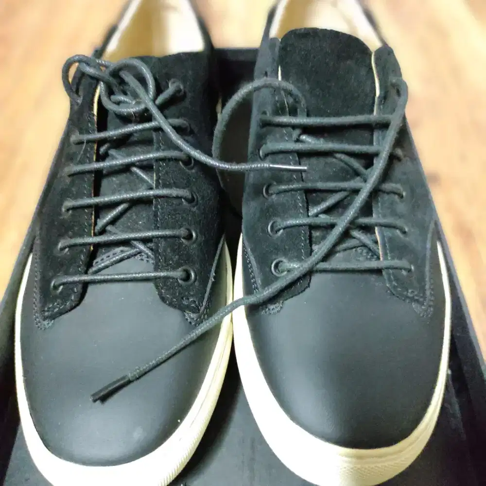 TCG sneaker shoes original size 41