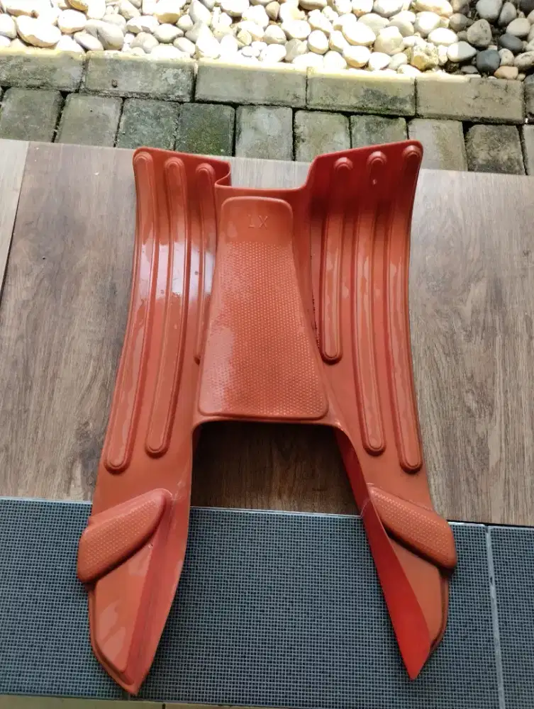 Karpet Lantai Vespa LX