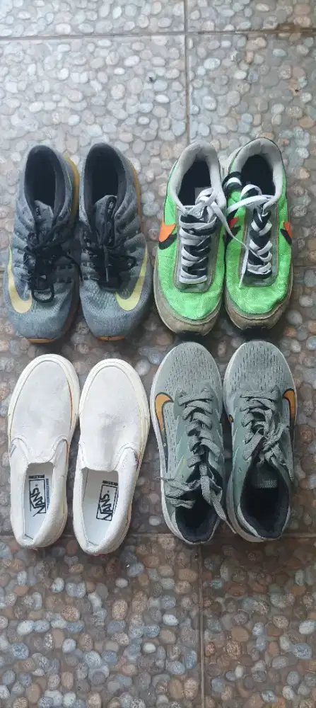 Nike dan vans bekas