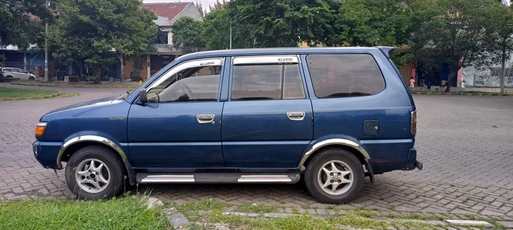Toyota Kijang 1997 Bensin