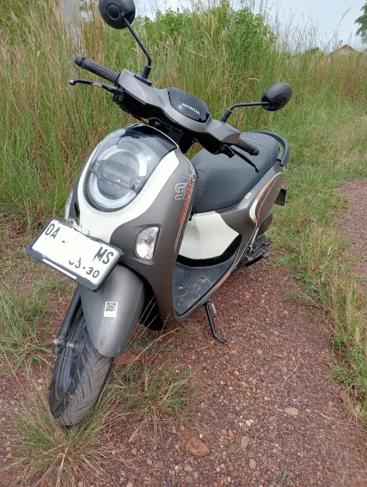 Honda Scoopy Brown 2025