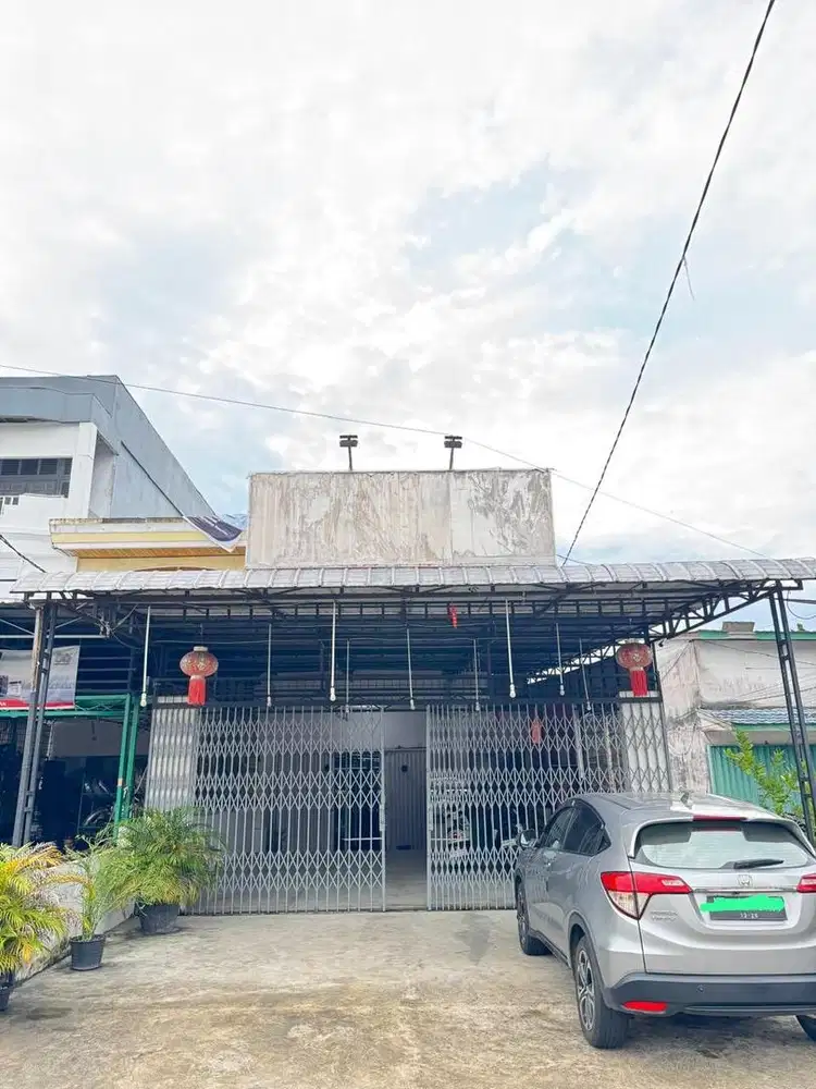 Disewakan Ruko 2Lt Siap Pakai Siap Huni Halaman Luas SHM