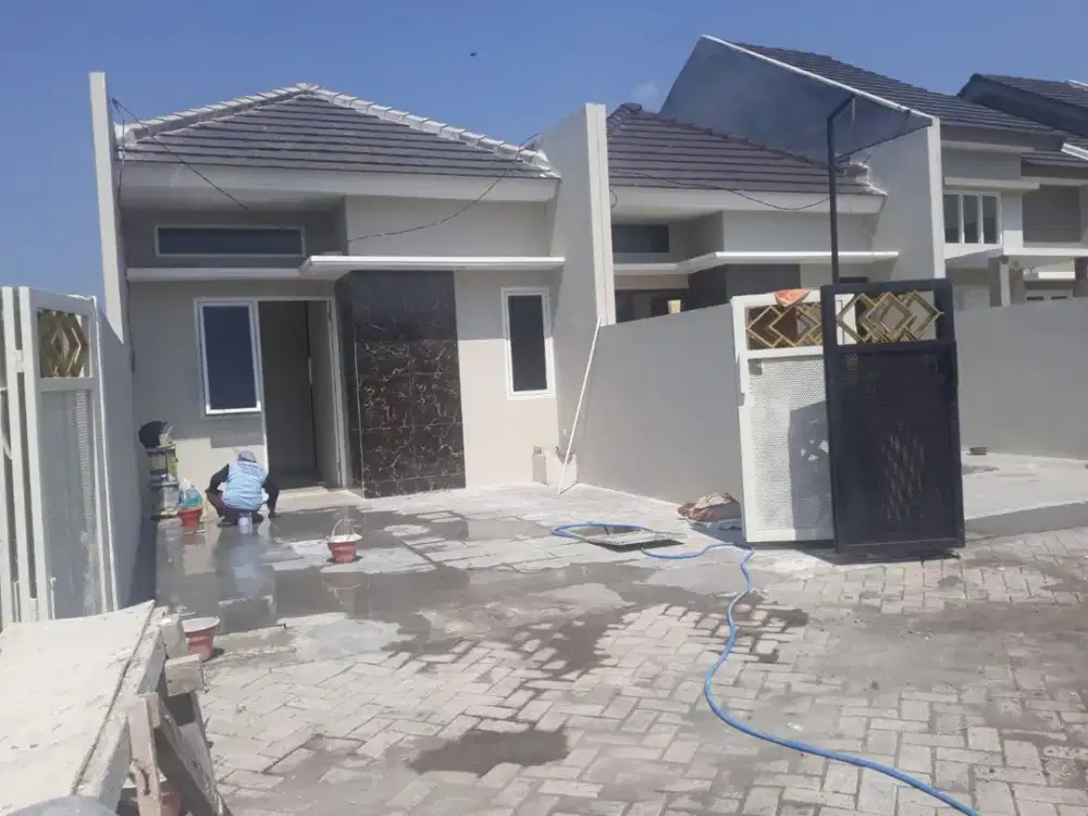 JUAL RUMAH BARU GRESSS & SIAP HUNI DI JALAN MODERN TENGAH GUNUNGANYAR – SURABAYA TIMUR