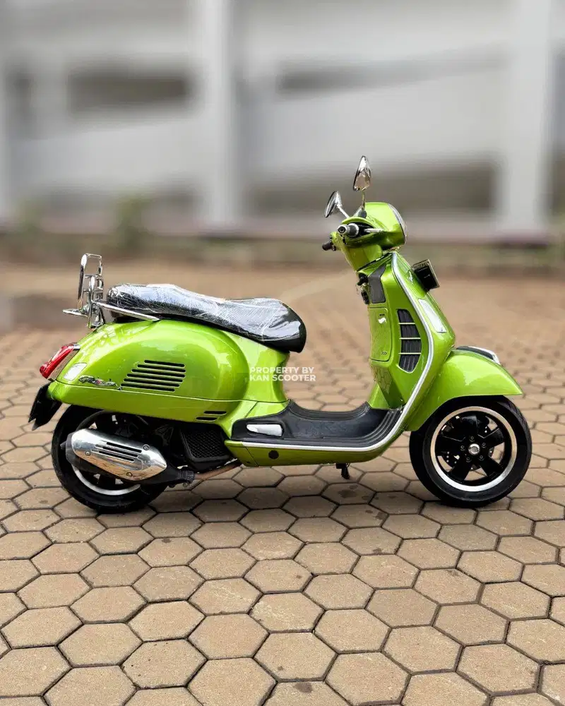 VESPA GTS 150 iGET ABS 4V 2017 TERMURAH