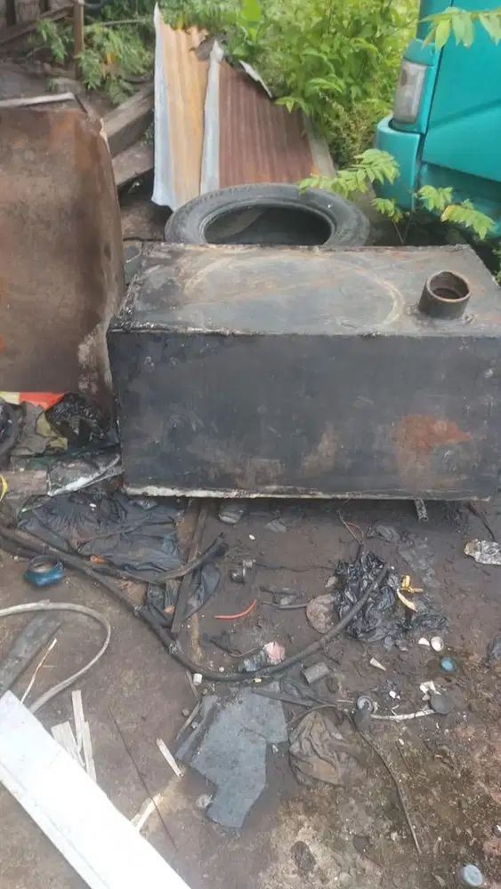 Tangki Solar kapasitas 200