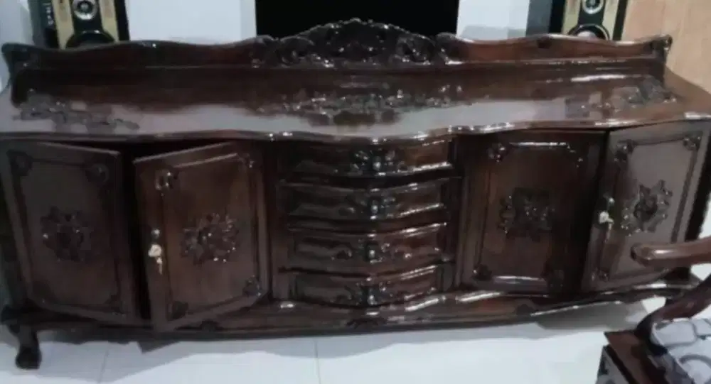 Jual satu set meja kursi jati