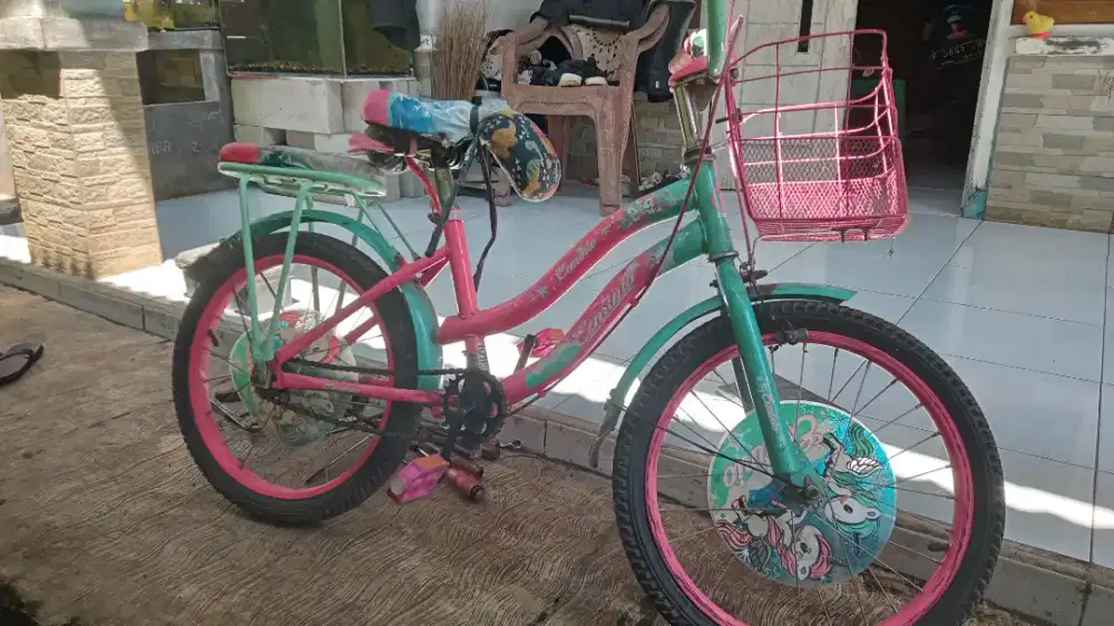 jual speda anak perempuan ukuran 18