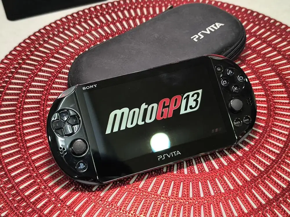 PSVITA SLIM 32GB Fullgame