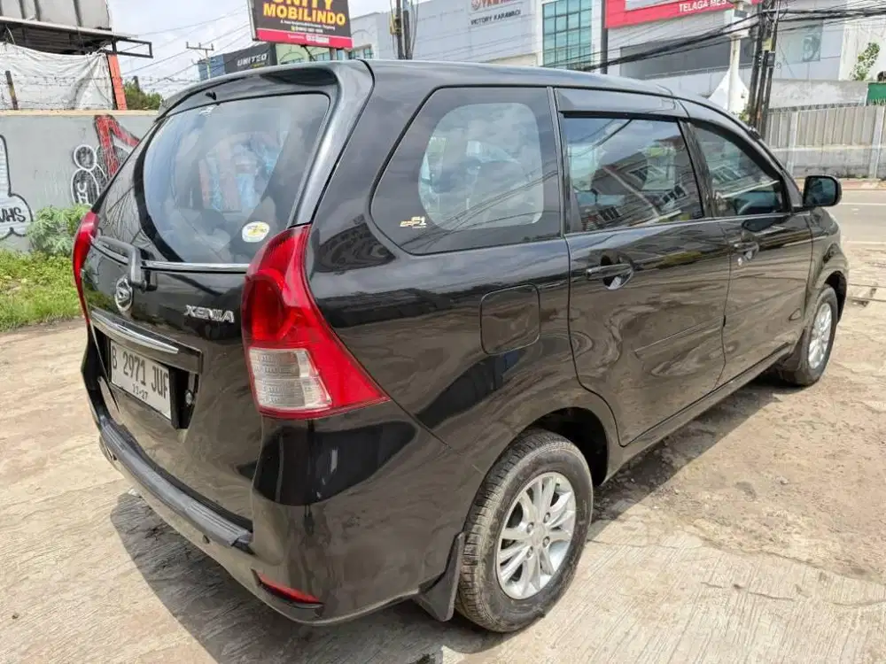 Xenia R deluxe manual mt 2012 km low