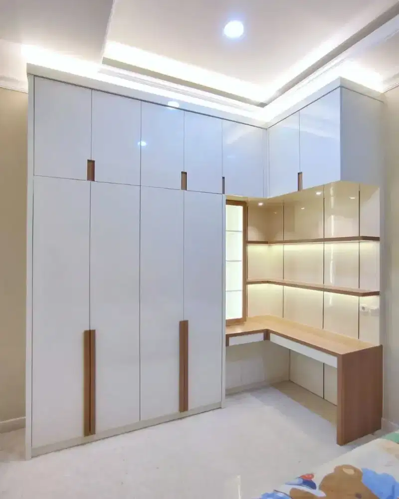 Wardrobe lemari pakaian custom