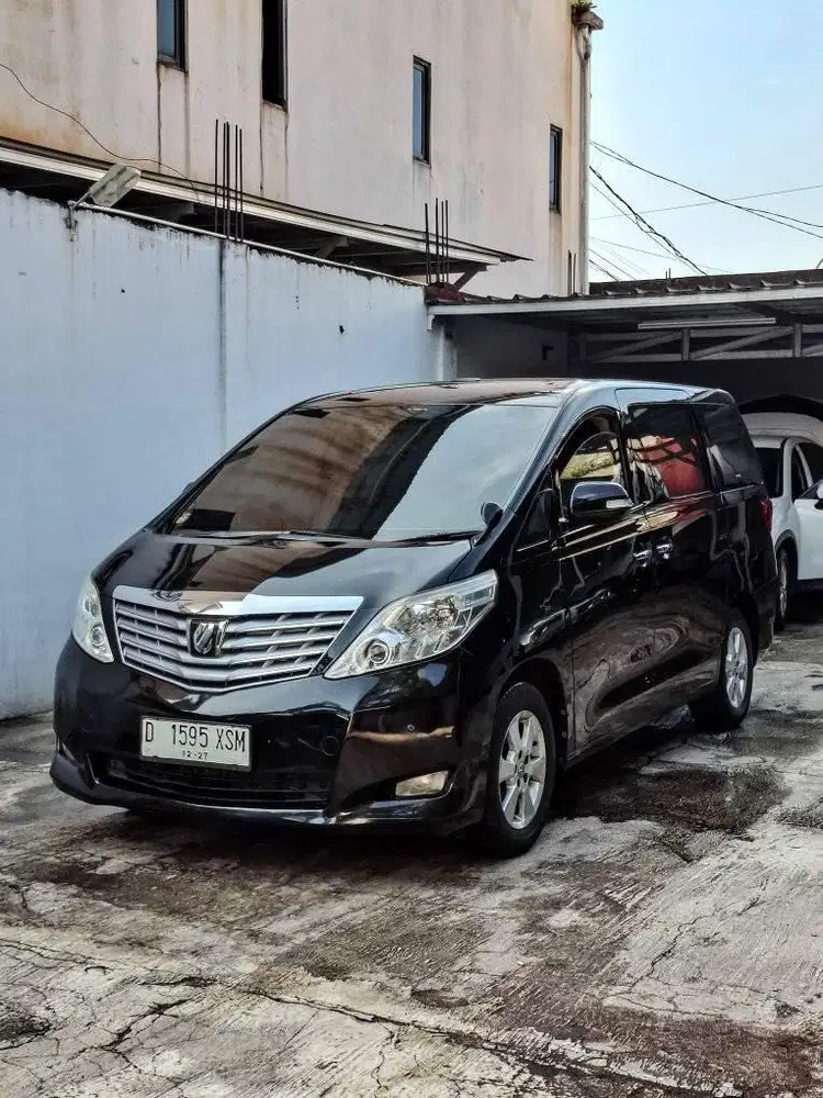 Toyota Alphard Q Low Km 2009
