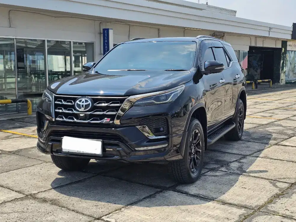 Fortuner GR 2.8Cc 2023 KM 18 ribu