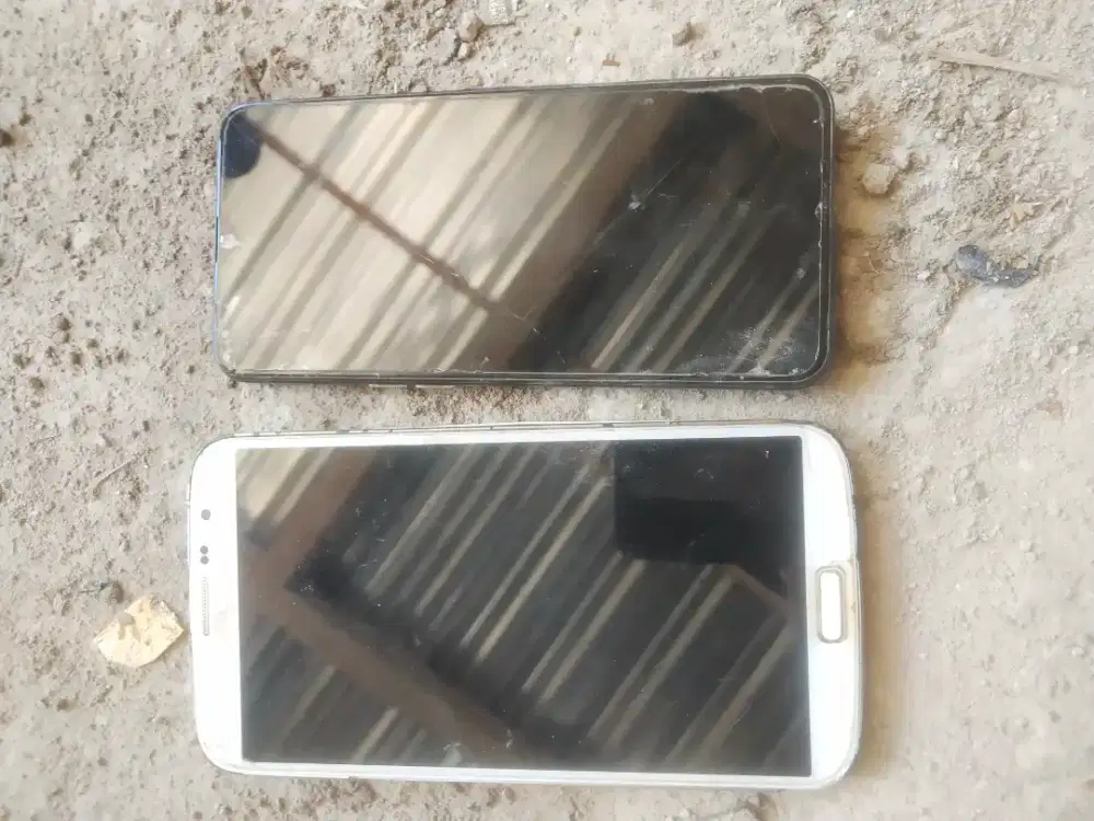 jual 2 HP, cek gambar