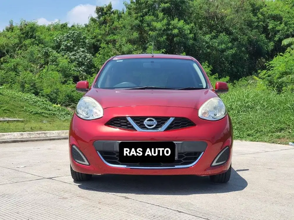 Nissah March 1.2 XS AT 2018 Merah