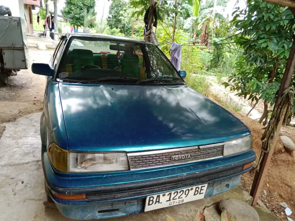 Jual Mobil Sedan Toyota