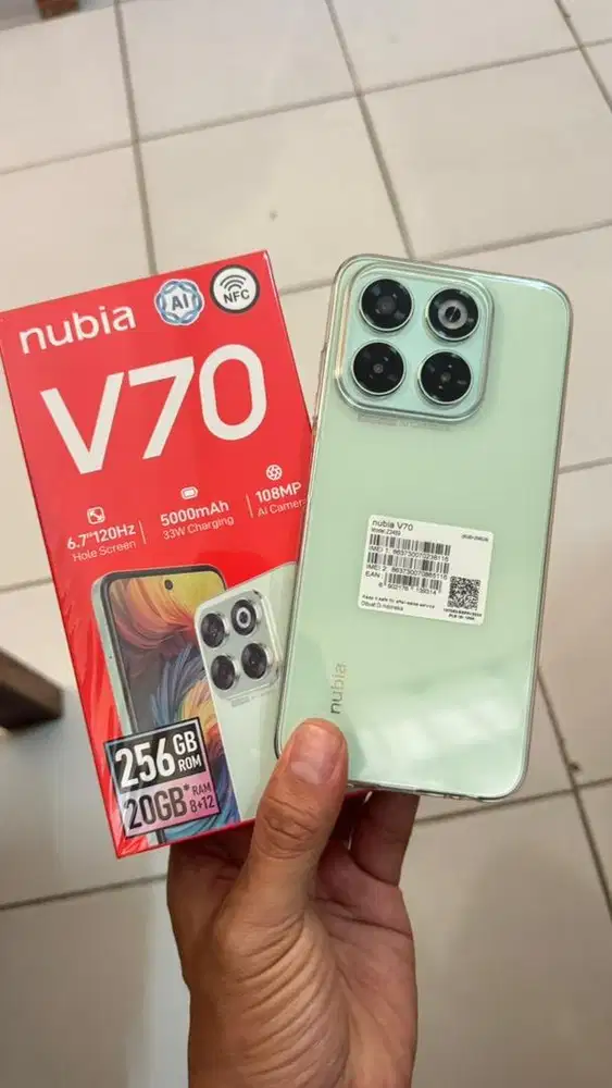 Handphone Nubia V70