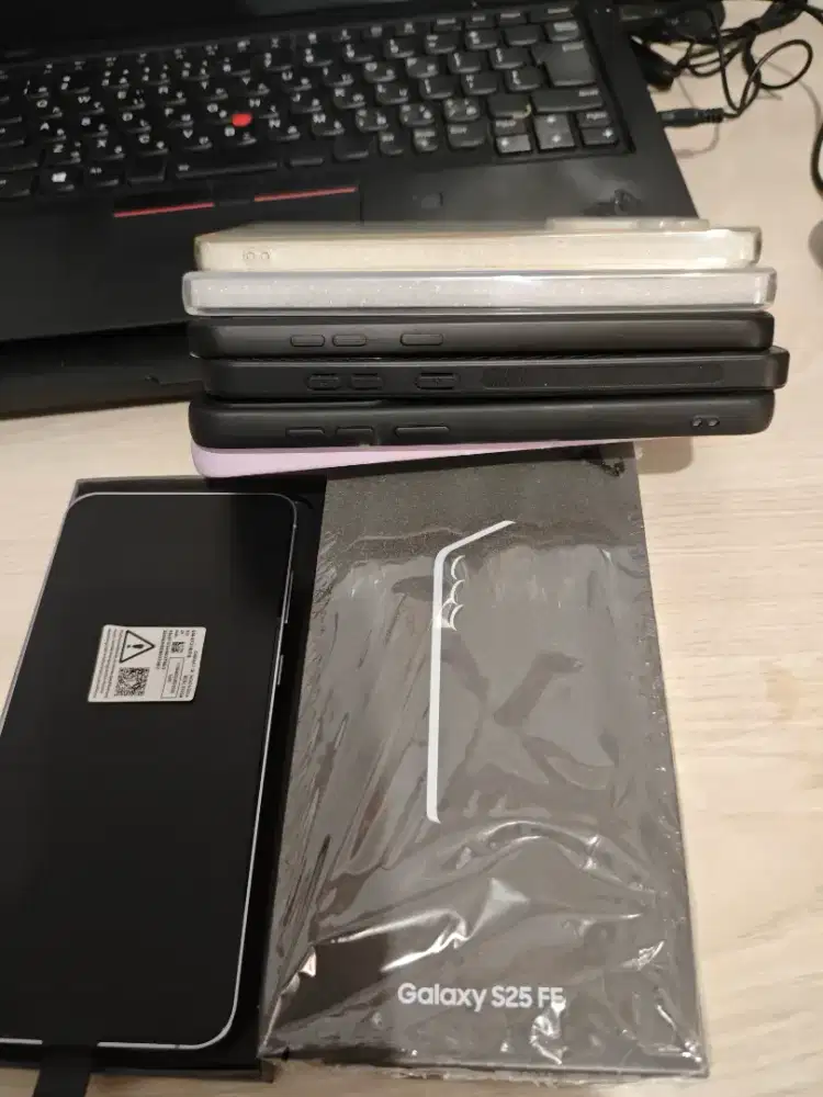 SAMSUNG S25 FE 512GB istimevvah beli desember 2025 like new