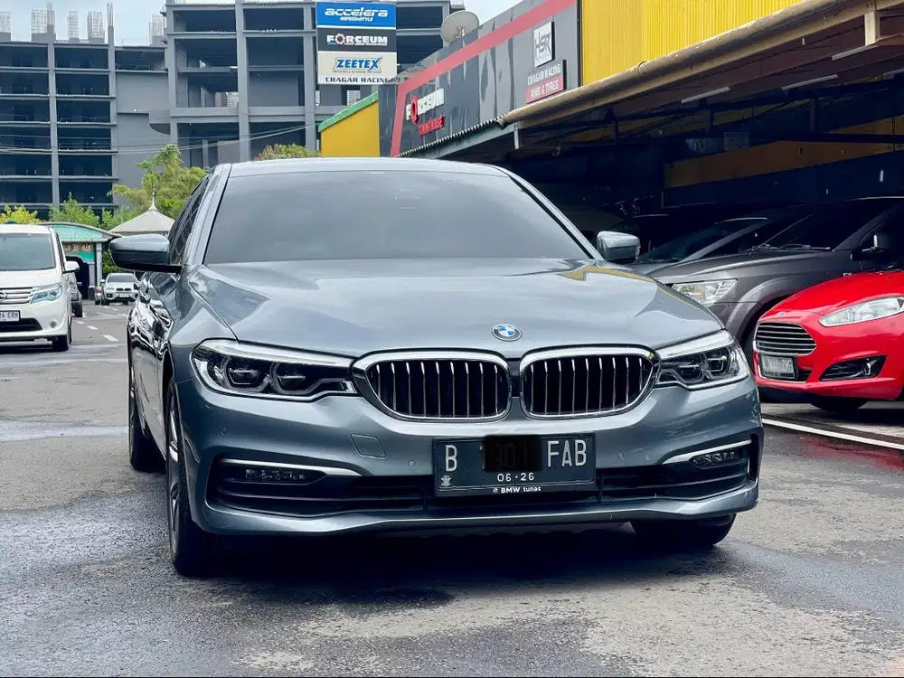 BMW 520I G30 AT 2020 ABU METALIK