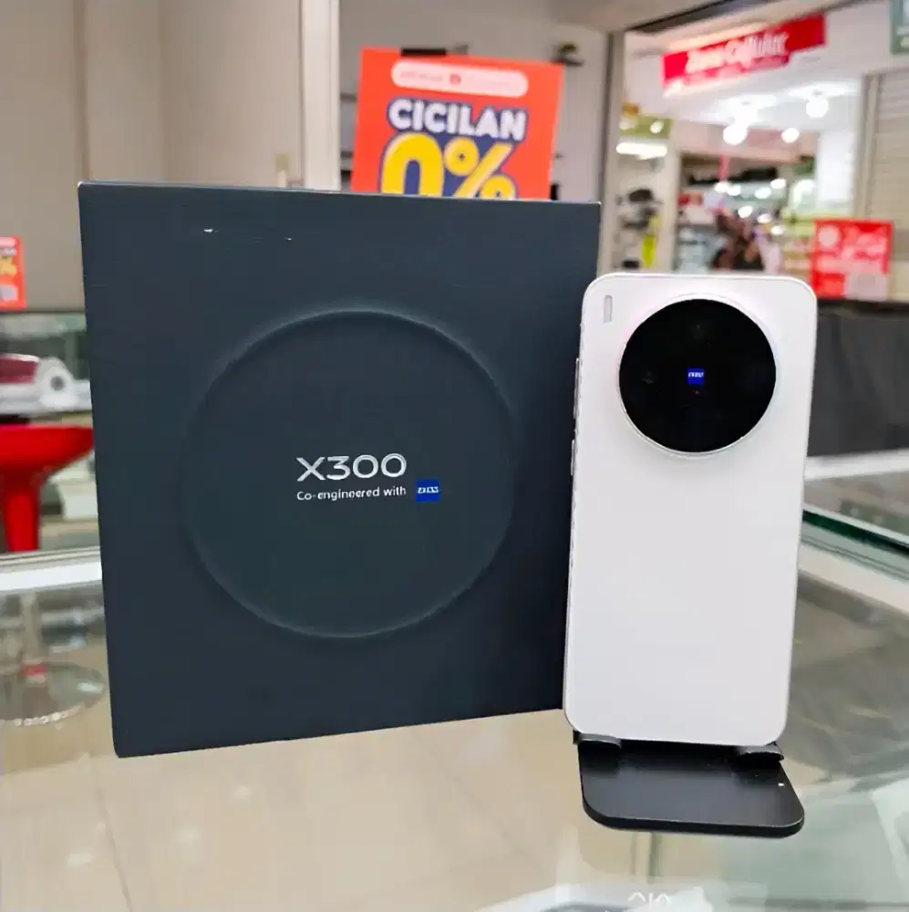 Vivo X300 12/256GB - 16/512GB