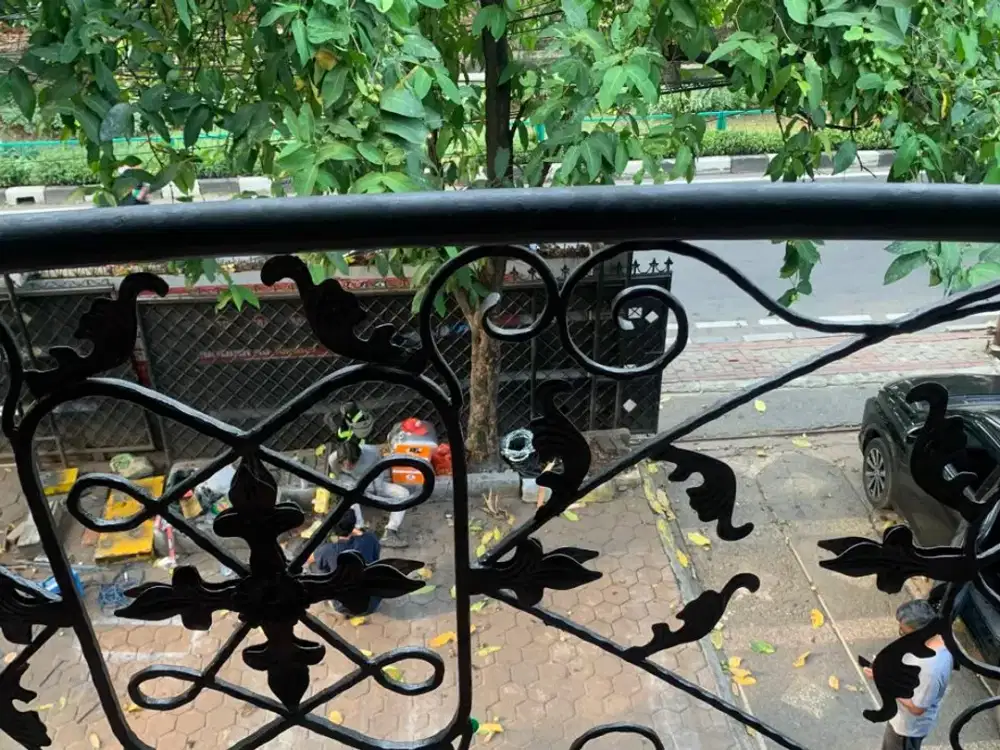 Sewa rumah Rawamangun mainroad lokasi sangat strategis