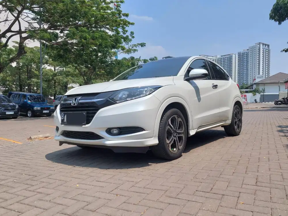 [ TERAWAT ] HONDA HRV HR-V PRESTIGE 1.8 AT MATIC 2017 PUTIH
