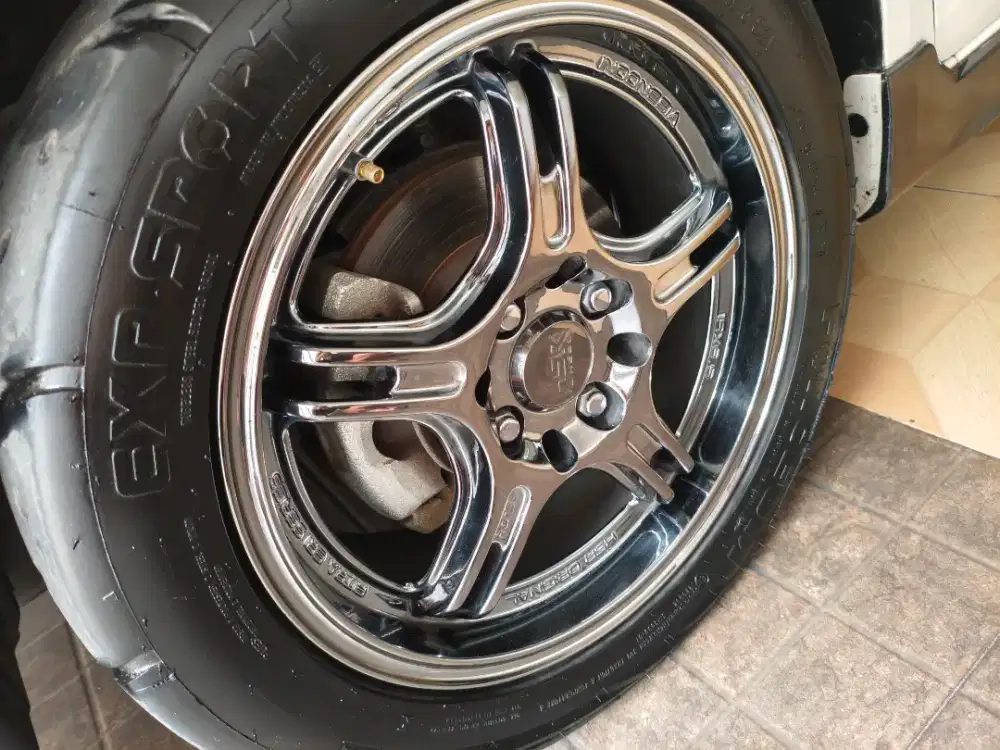 Velg HSR Fe04 BlackChrome plus ban semislick 90%