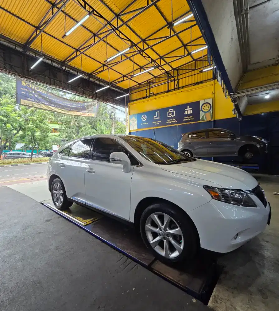 LEXUS RX.270 CBU JPN 2011.