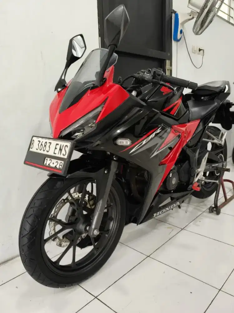 HONDA CBR 150 THN 2018 FUUL ORISINIL