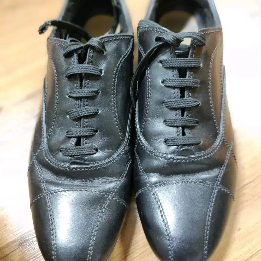 Louis Vuitton Shoes Casual authentic Leather Lace Up Sneakers Black