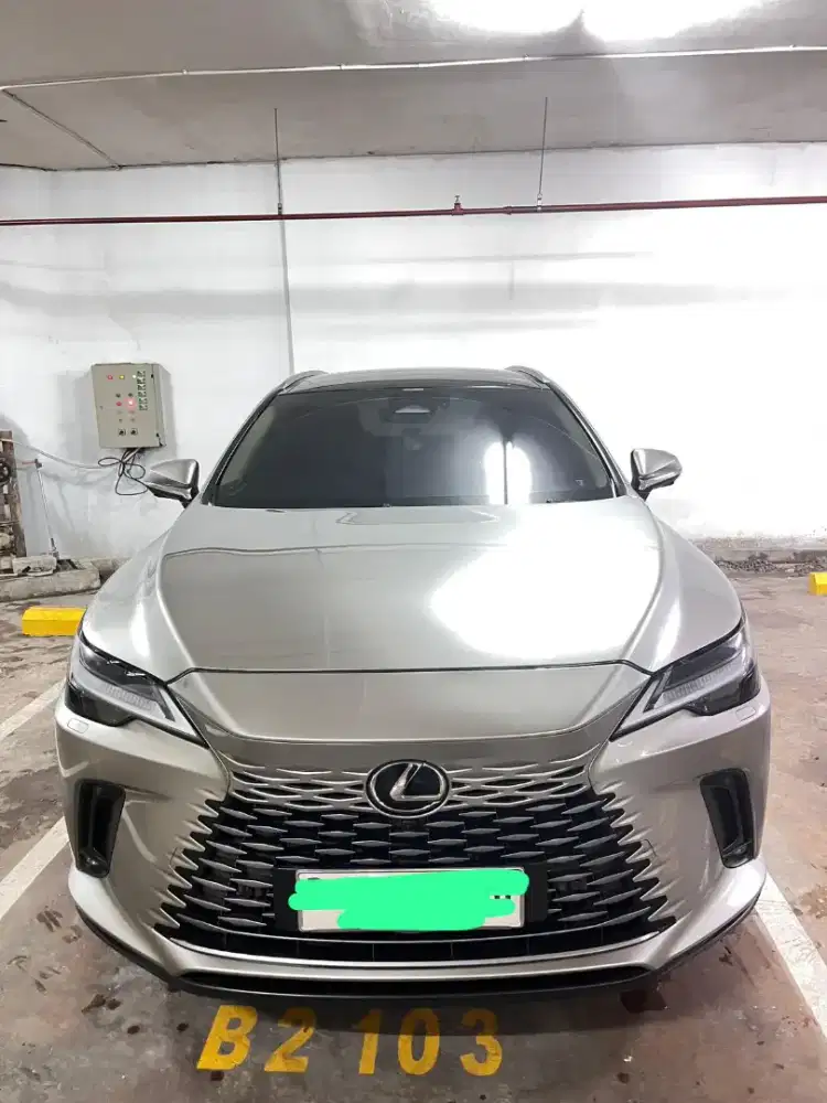 Lexus RX350h 2023 Harga Cash