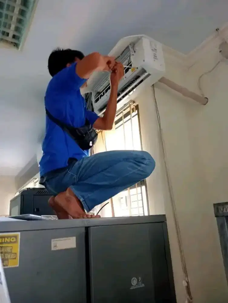 Terima service AC, mesin cuci, kulkas, pompa air dll