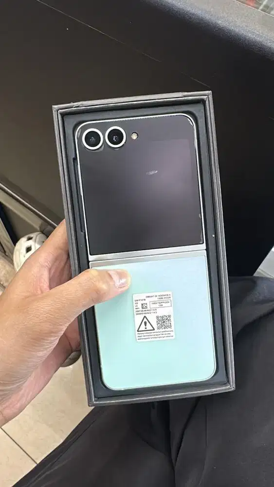 Samsung Galaxy Z Flip 6 12/512GB Green Resmi Sein Lengkap