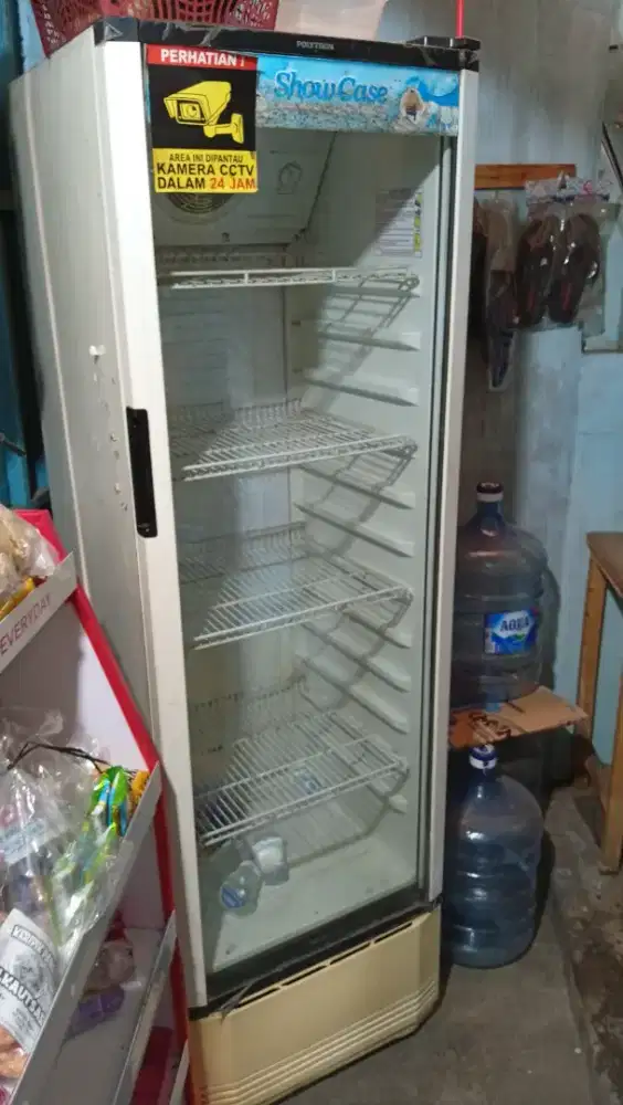Showcase kulkas pendingin sokes Polytron